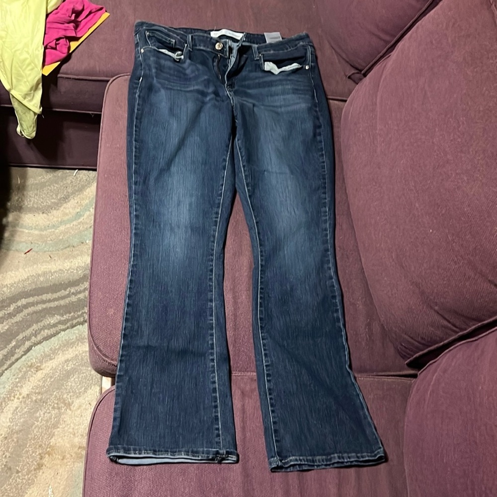 Ladies Levi’s stretch jeans